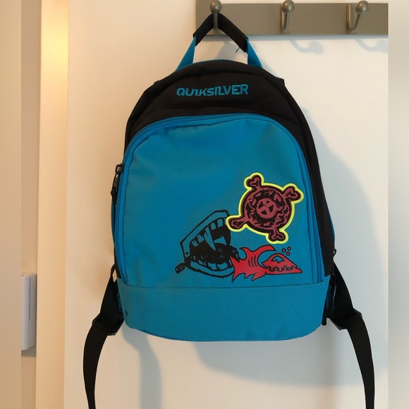 Like New Quiksilver small backpack - Picture 1 of 3